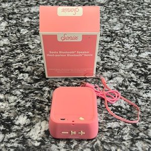 Blue tooth speaker new in box